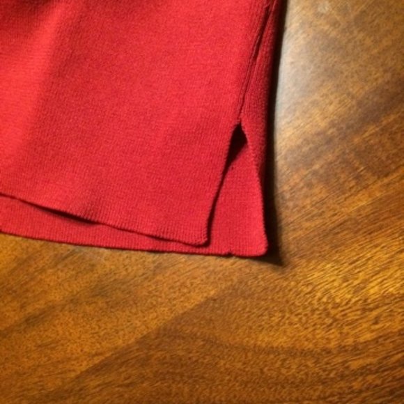 Beautiful Red V-neck Cardigan -XL - Picture 15 of 16